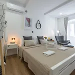 Bobo 2 Gostinjska kuća 3*